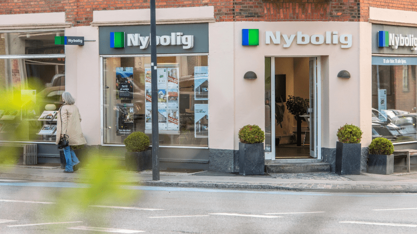 Ejendomsmægler Nybolig Hellerup)