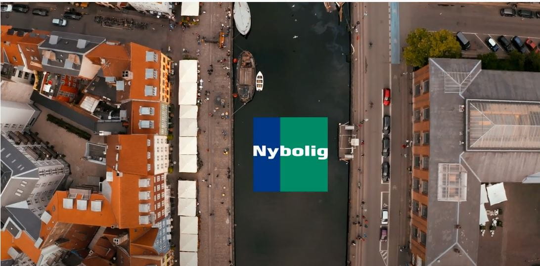 Nybolig logo i københavns kanaler