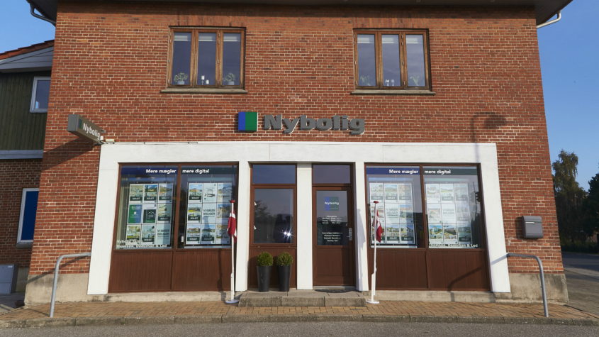 Ejendomsmægler Nybolig Tarup)