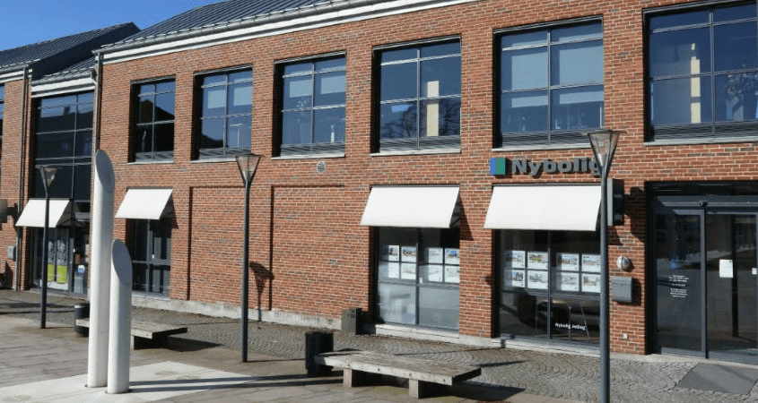 Ejendomsmægler Nybolig Jelling)