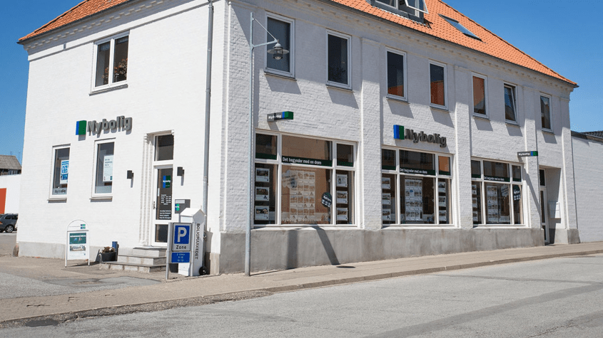 Ejendomsmægler Nybolig Brønderslev)
